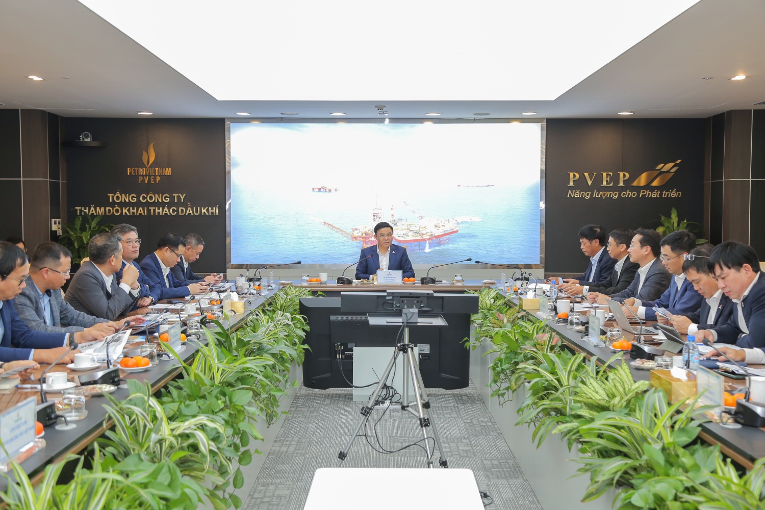 PVEP nghiên cứu xây dựng lộ trình trở thành công ty năng lượng
