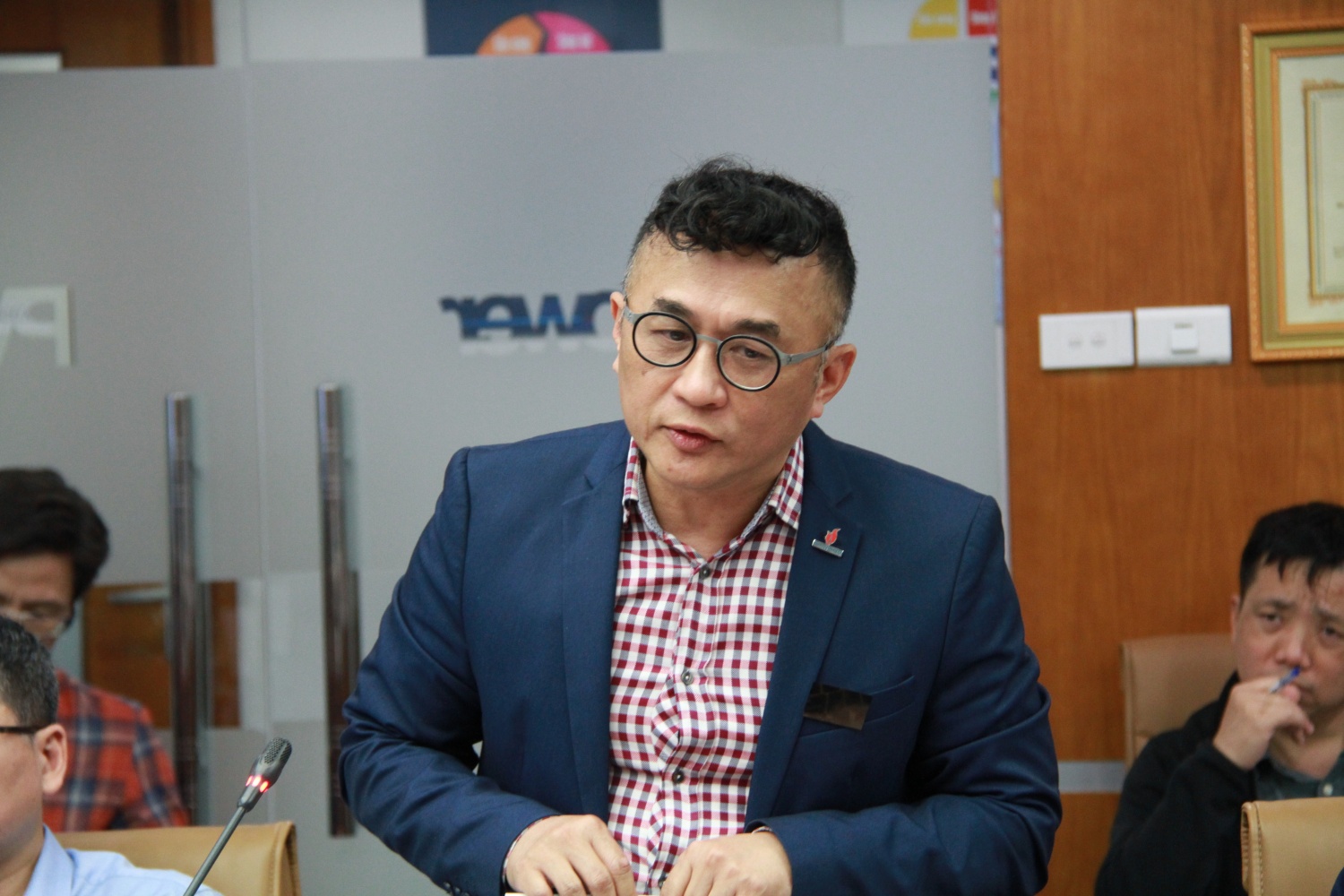 PV Power nhiều nỗ lực PV Power nhiều nỗ lực