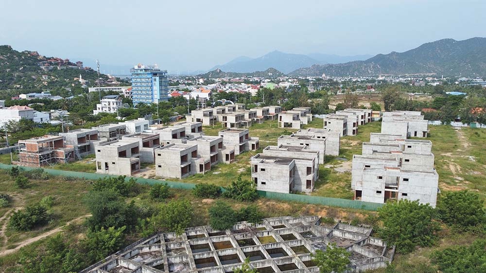 Tin bất động sản ngày 27/2: Đề xuất dừng hai dự án chậm triển khai tại Ninh Thuận