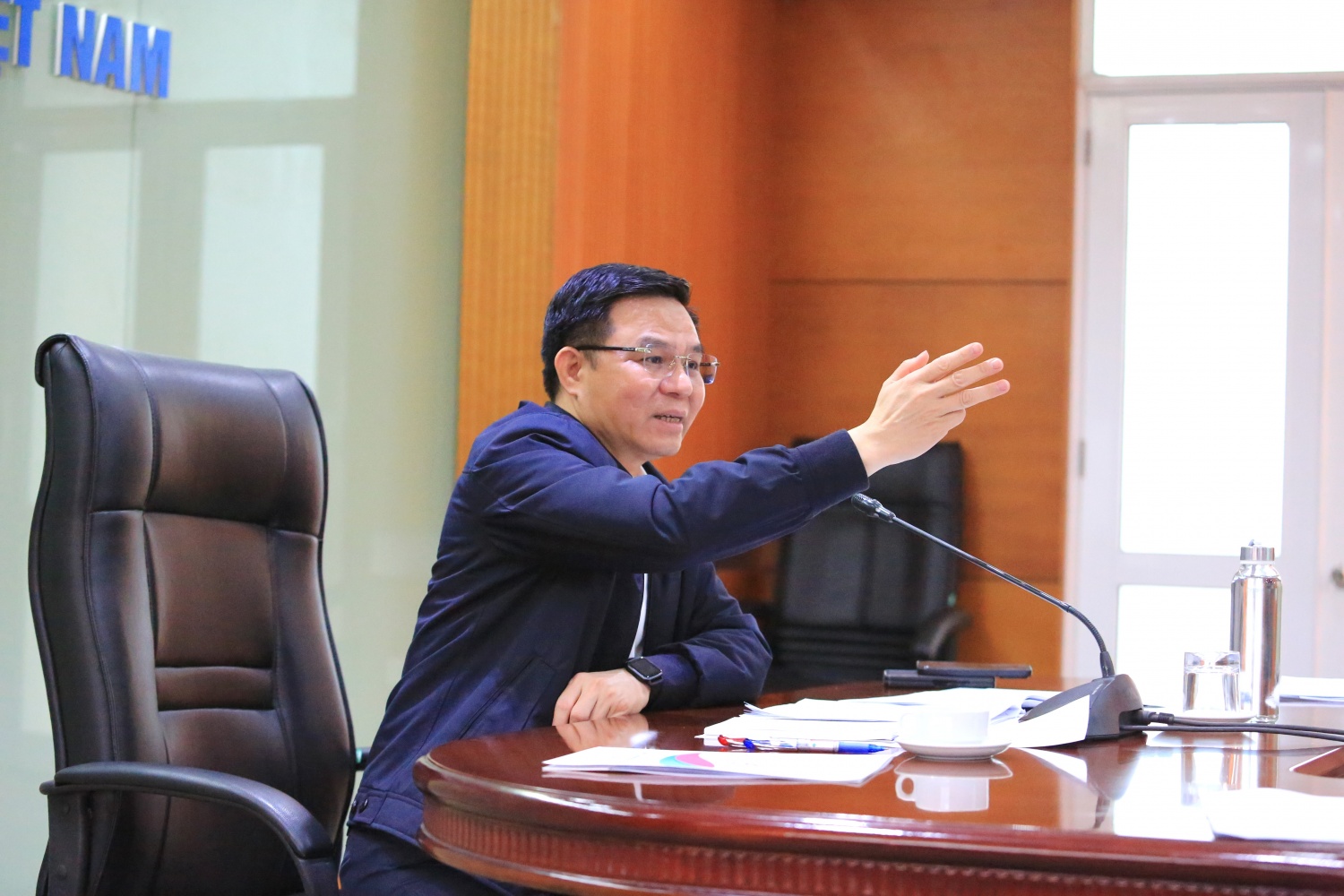 Chủ tịch HĐTV, Tổng giám đốc Petrovietnam Lê Mạnh Hùng: Tập trung nguồn lực phục hồi sản xuất Nhà máy Xơ sợi Việt Nam Chủ tịch HĐTV, Tổng Giám đốc Petrovietnam Lê Mạnh Hùng: Tập trung nguồn lực phục hồi sản xuất Nhà máy Xơ sợi Việt Nam