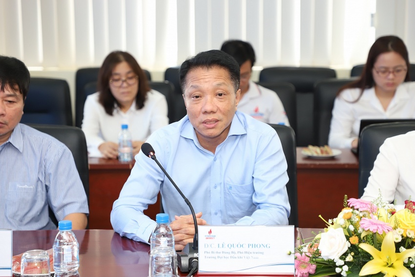 Công đoàn Dầu khí Việt Nam đến thăm và làm việc với Trường Đại học Dầu khí Việt Nam