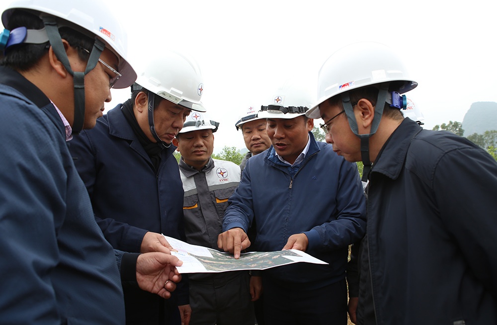 Thi công Dự án đường dây 500kV mạch 3: An toàn song hành cùng tiến độ, chất lượng