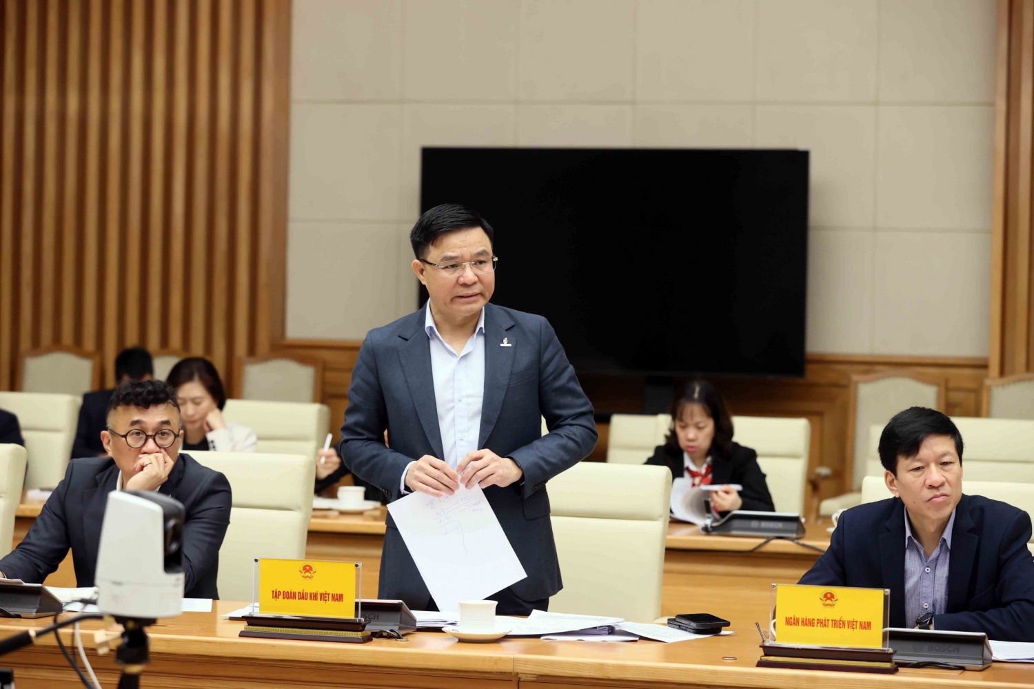 Ủy ban Quản lý vốn hoàn thiện Đề án xử lý DQS, báo cáo Thường trực Chính phủ chậm nhất vào ngày 25/3 Ủy ban Quản lý vốn hoàn thiện Đề án xử lý DQS, báo cáo Thường trực Chính phủ chậm nhất vào ngày 25/3