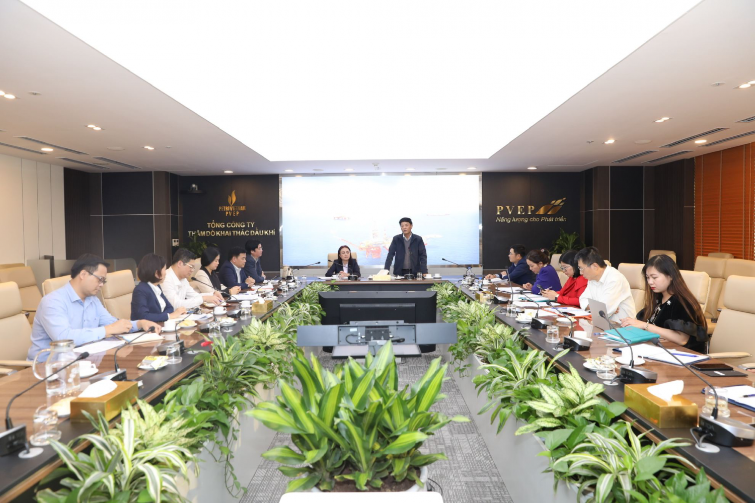 Công đoàn Dầu khí Việt Nam làm việc với Công đoàn PVEP Công đoàn Dầu khí Việt Nam làm việc với Công đoàn PVEP
