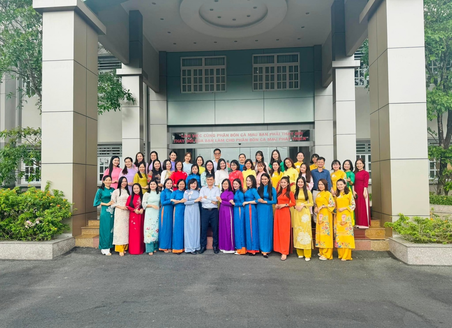 Phụ nữ PVCFC lan tỏa giá trị trong tháng 3 yêu thương