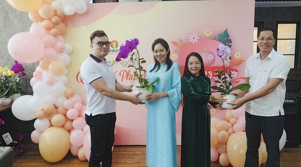 Phụ nữ PVCFC lan tỏa giá trị trong tháng 3 yêu thương