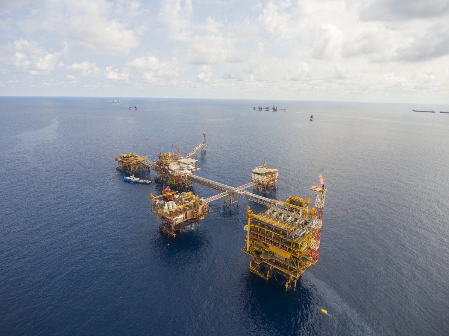 Năm thứ 2 liên tiếp Petrovietnam nằm trong Top 10 Doanh nghiệp Đổi mới, Sáng tạo và Kinh doanh hiệu quả Năm thứ 2 liên tiếp Petrovietnam nằm trong Top 10 Doanh nghiệp Đổi mới, Sáng tạo và Kinh doanh hiệu quả