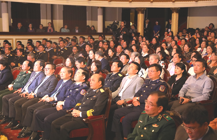 “Thiêng liêng biển đảo Việt Nam” - Khơi gợi trách nhiệm bảo vệ chủ quyền đất nước “Thiêng liêng biển đảo Việt Nam” - Khơi gợi trách nhiệm bảo vệ chủ quyền đất nước