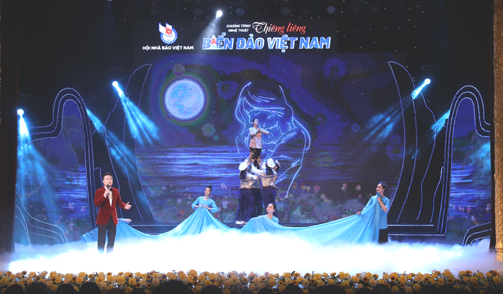 “Thiêng liêng biển đảo Việt Nam” - Khơi gợi trách nhiệm bảo vệ chủ quyền đất nước “Thiêng liêng biển đảo Việt Nam” - Khơi gợi trách nhiệm bảo vệ chủ quyền đất nước