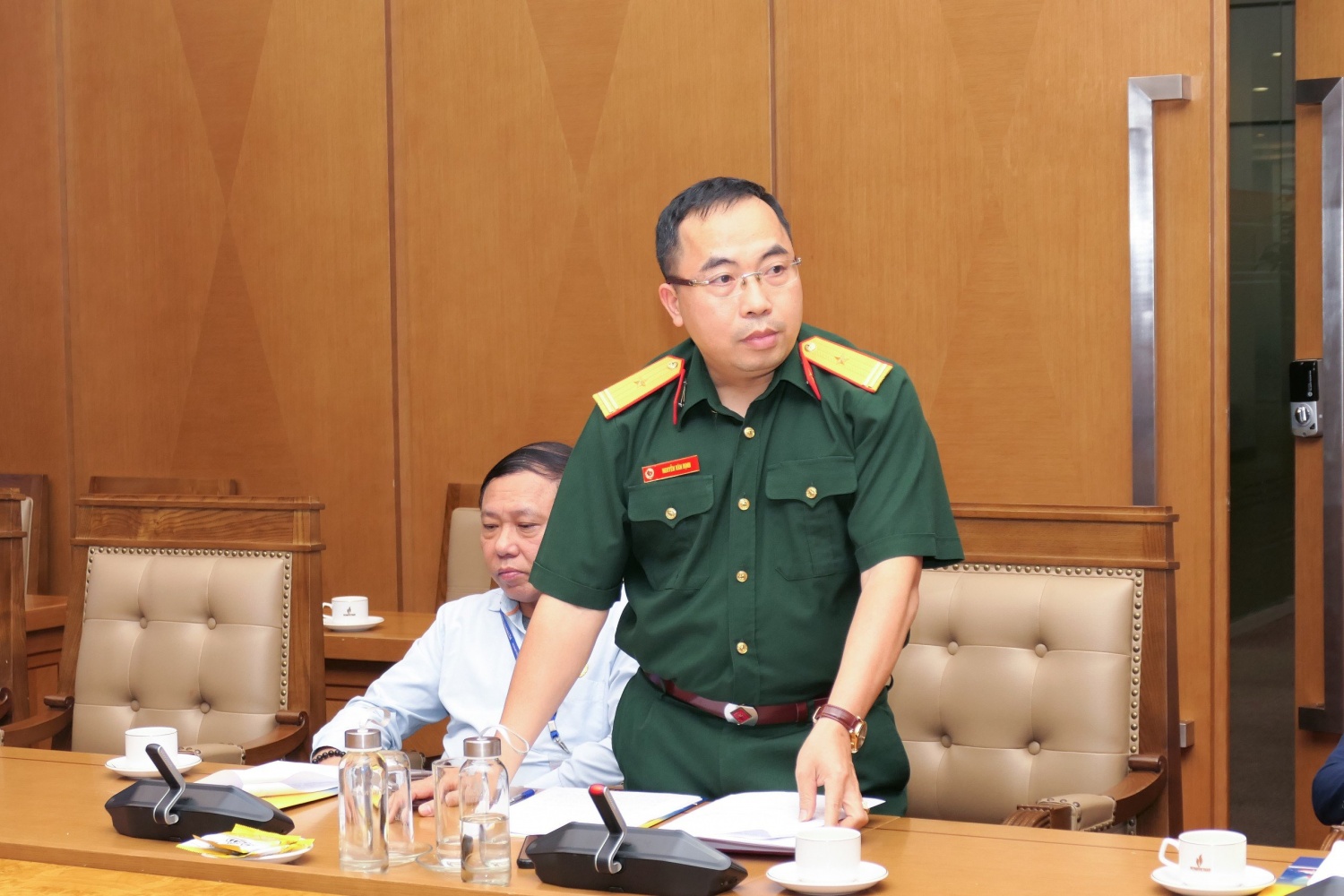 Đại diện các tổ chức đoàn thể đã trao đổi, thảo luận, góp ý về các nội dung trong báo cáo sơ kết