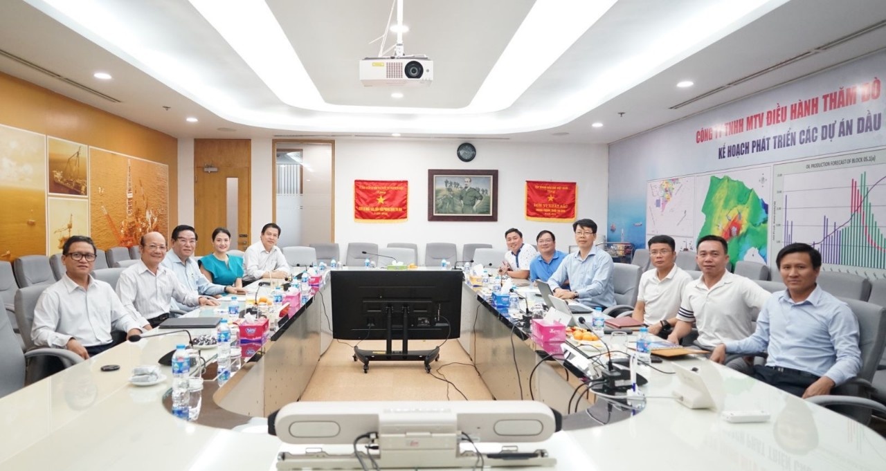 Hội Dầu khí TP Hồ Chí Minh và PVEP POC thiết lập mối quan hệ hợp tác hỗ trợ cùng phát triển Hội Dầu khí TP Hồ Chí Minh và PVEP POC thiết lập mối quan hệ hợp tác hỗ trợ cùng phát triển