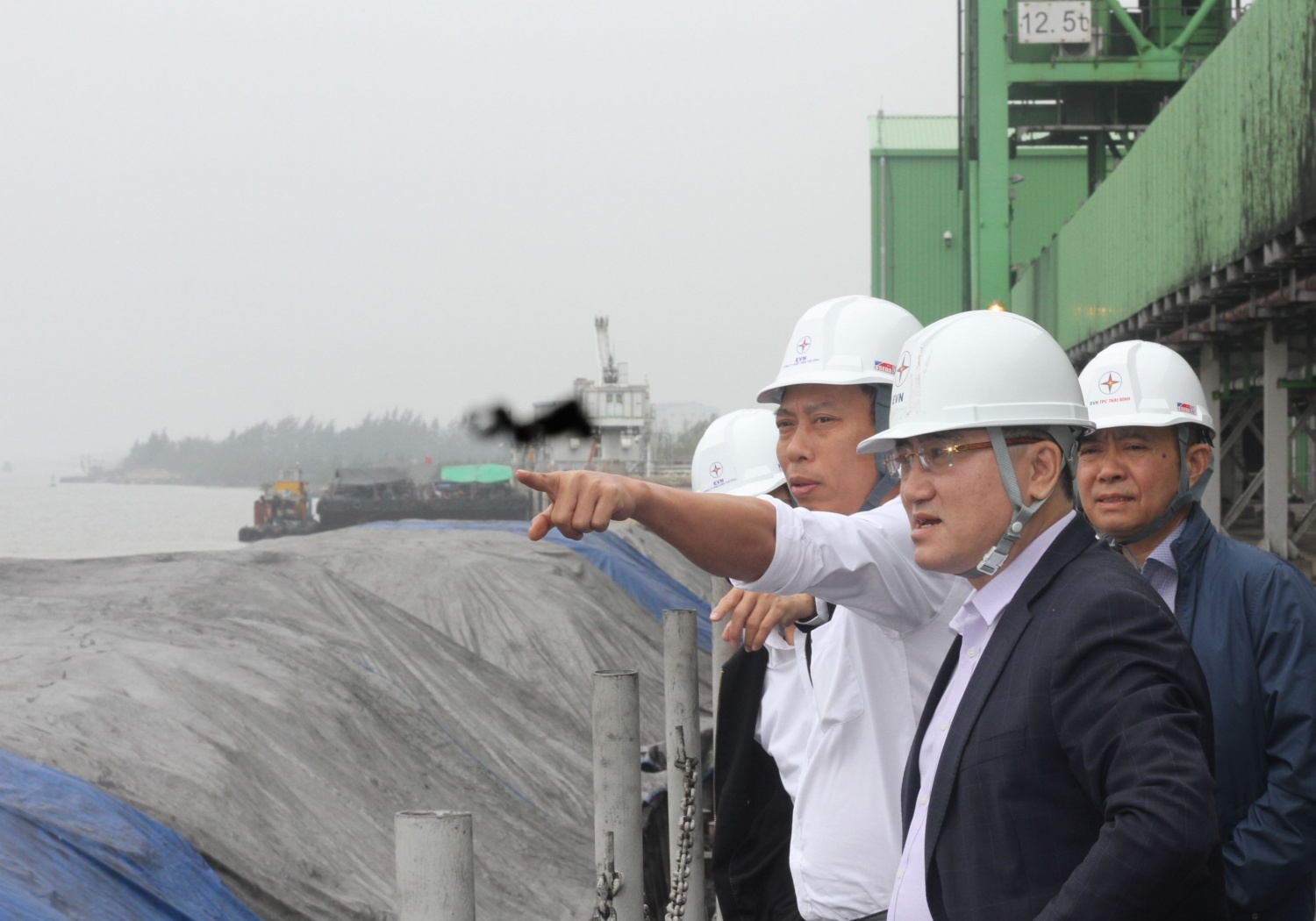 Công ty Nhiệt điện Thái Bình đảm bảo nguồn nhiên liệu cho sản xuất điện cho mùa khô 2024 Công ty Nhiệt điện Thái Bình đảm bảo nguồn nhiên liệu cho sản xuất điện cho mùa khô 2024