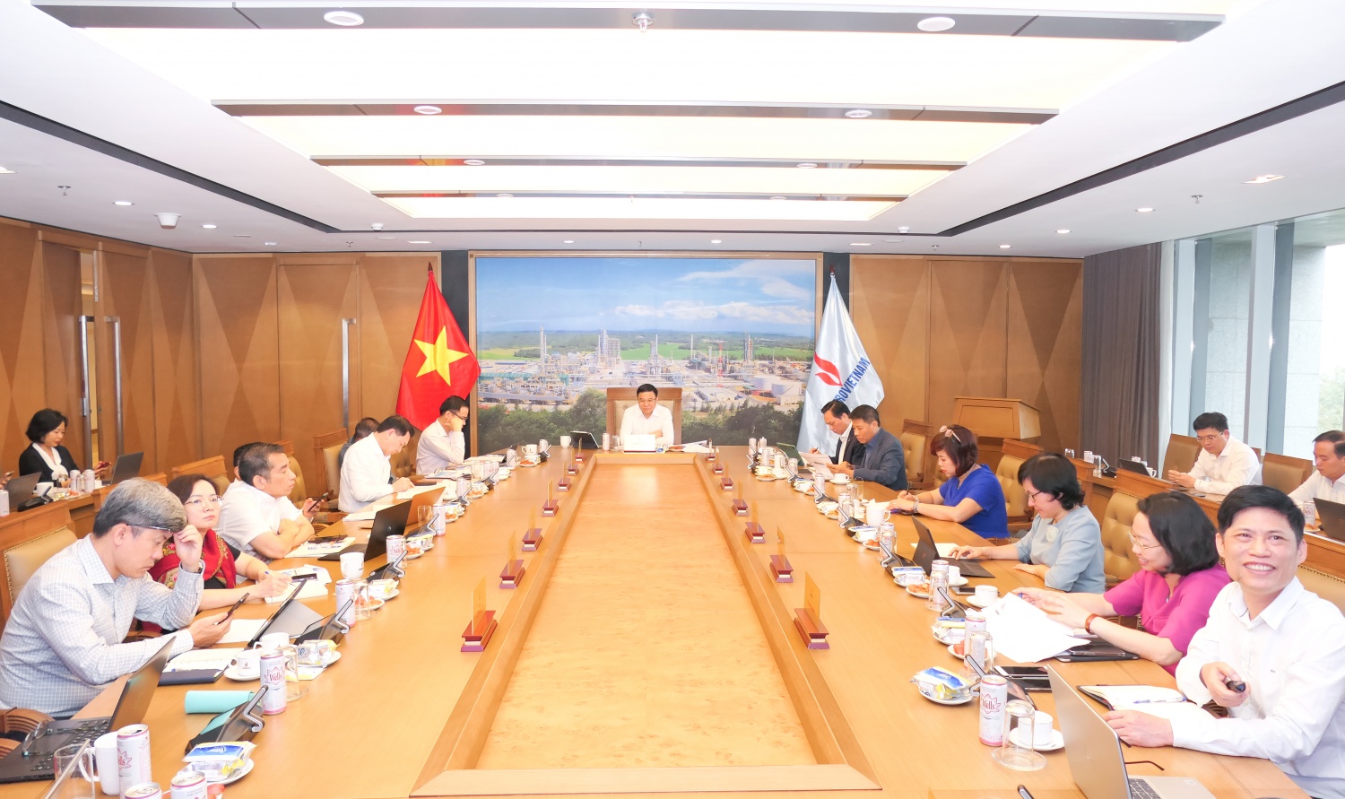 Toàn cảnh buổi họp