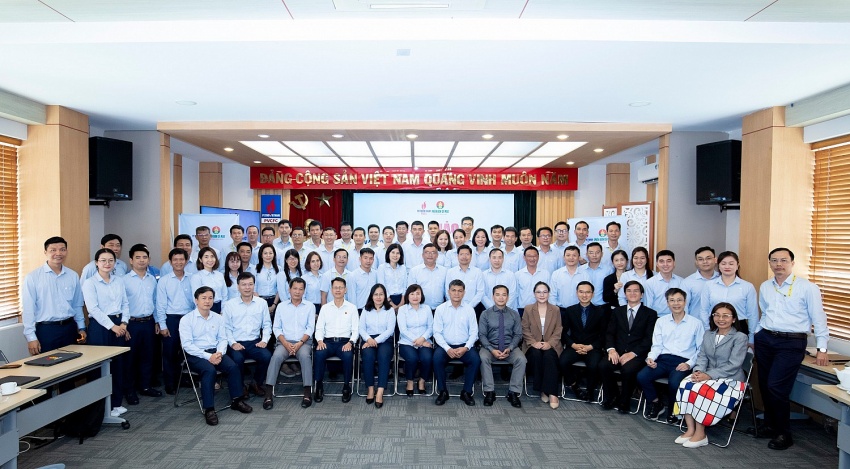 Tại PVCFC, người lao động được tạo điều kiện đổi mới liên tục, cân bằng trên bốn phương diện Thể chất _Trí tuệ _Tinh thần_Tình cảm