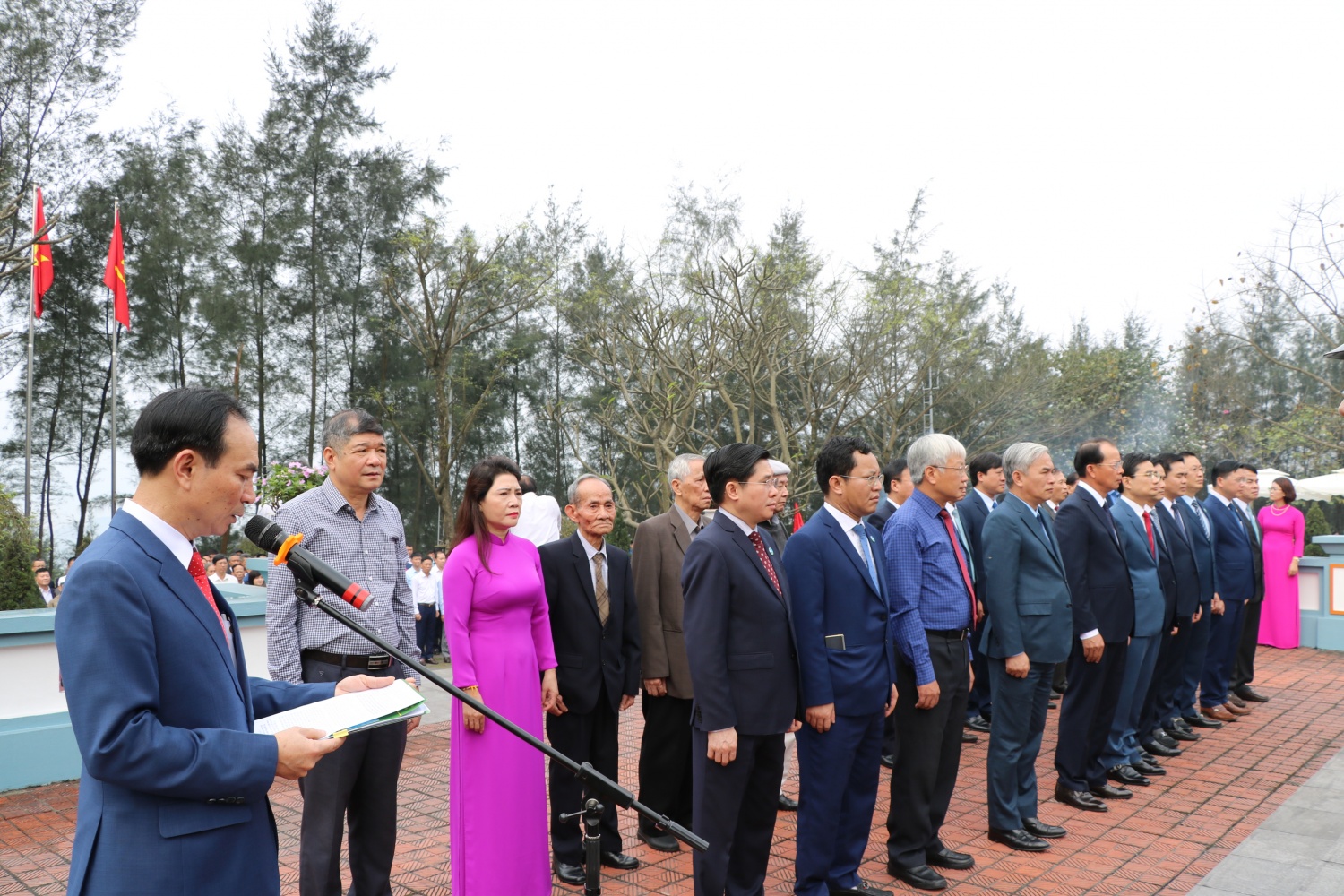 Thợ mỏ Than Đèo Nai 65 năm làm theo lời dạy của Bác Hồ kính yêu Than Đèo Nai 65 năm làm theo lời dạy của Bác Hồ