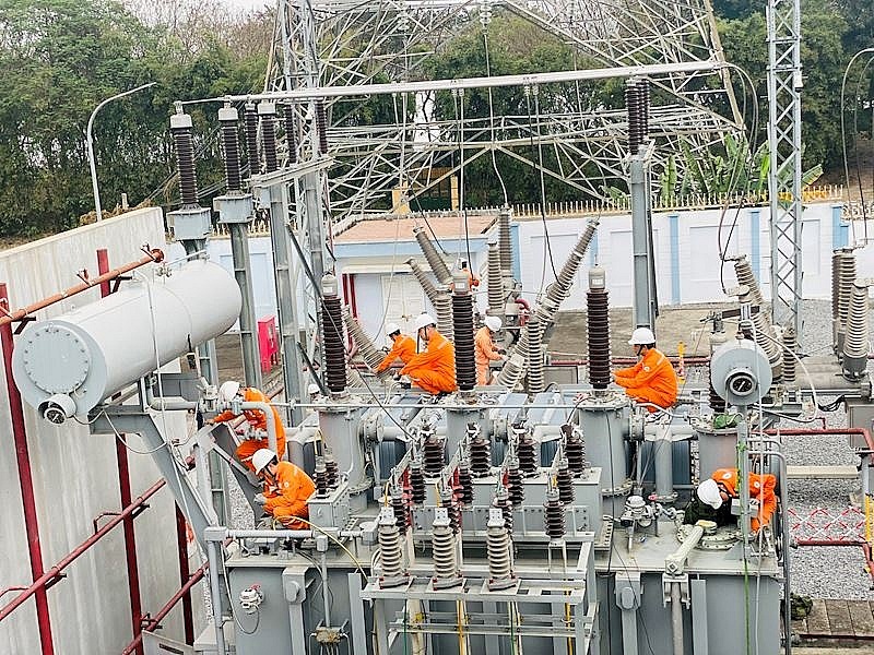 Hà Nội: Bảo đảm cung cấp điện ổn định giai đoạn cao điểm nắng nóng