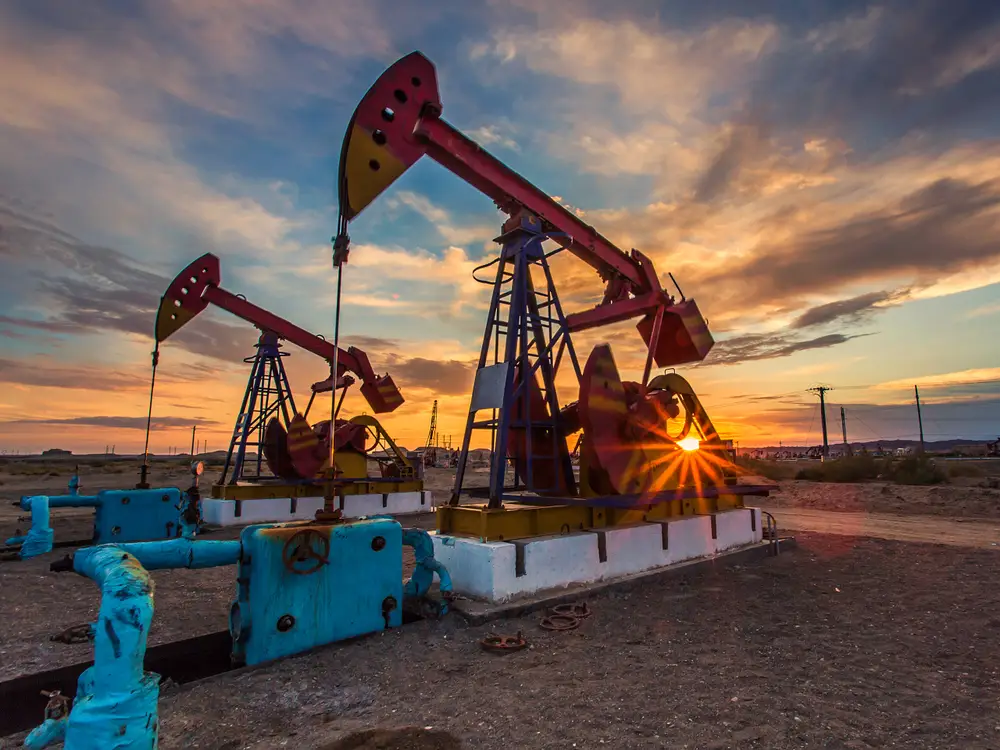 OPEC+ mải cắt giảm sản lượng, Mỹ âm thầm cướp thị phần