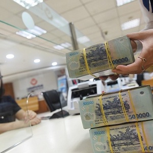 Tin tức kinh tế ngày 8/4: Lợi nhuận ngành ngân hàng thấp nhất 10 năm qua