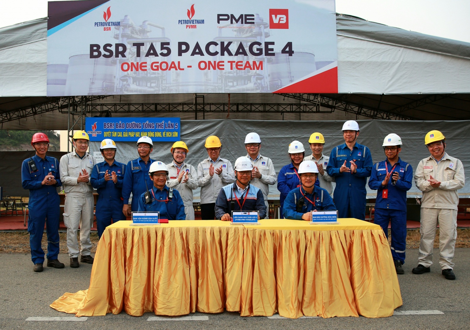 BSR nhận bàn giao gói thầu số 4 - Đường ống nước biển làm mát BSR nhận bàn giao gói thầu số 4 - Đường ống nước biển làm mát