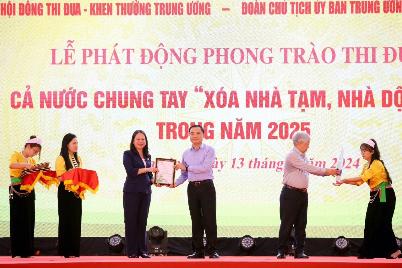 Petrovietnam ủng hộ 5 tỷ đồng cho phong trào 
