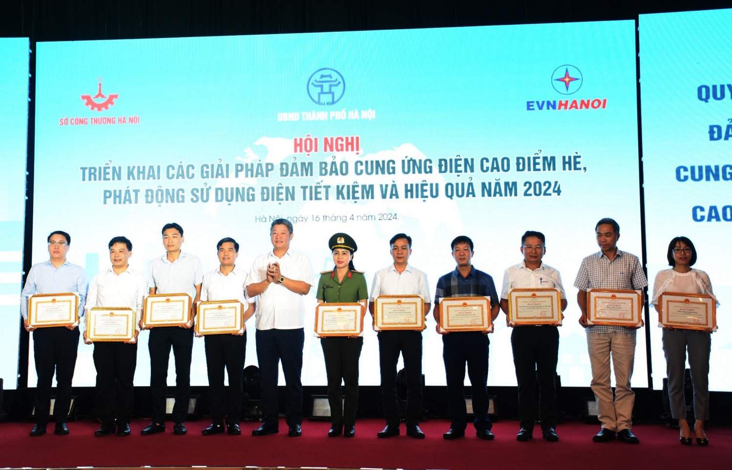 Hà Nội: Mong người dân, doanh nghiệp sử dụng điện tiết kiệm, hiệu quả