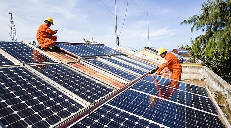 Sắp có cơ chế chính sách hỗ trợ cho điện mặt trời mái nhà tại nhà dân, cơ quan, khu công nghiệp