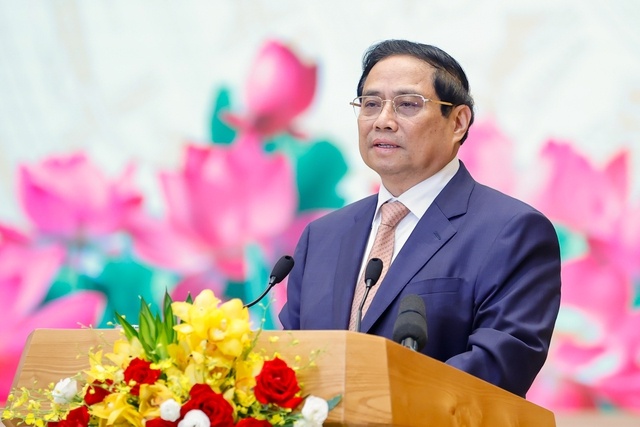 Thủ tướng gặp mặt các già làng, trưởng bản, nghệ nhân, người có uy tín Thủ tướng gặp mặt các già làng, trưởng bản, nghệ nhân, người có uy tín