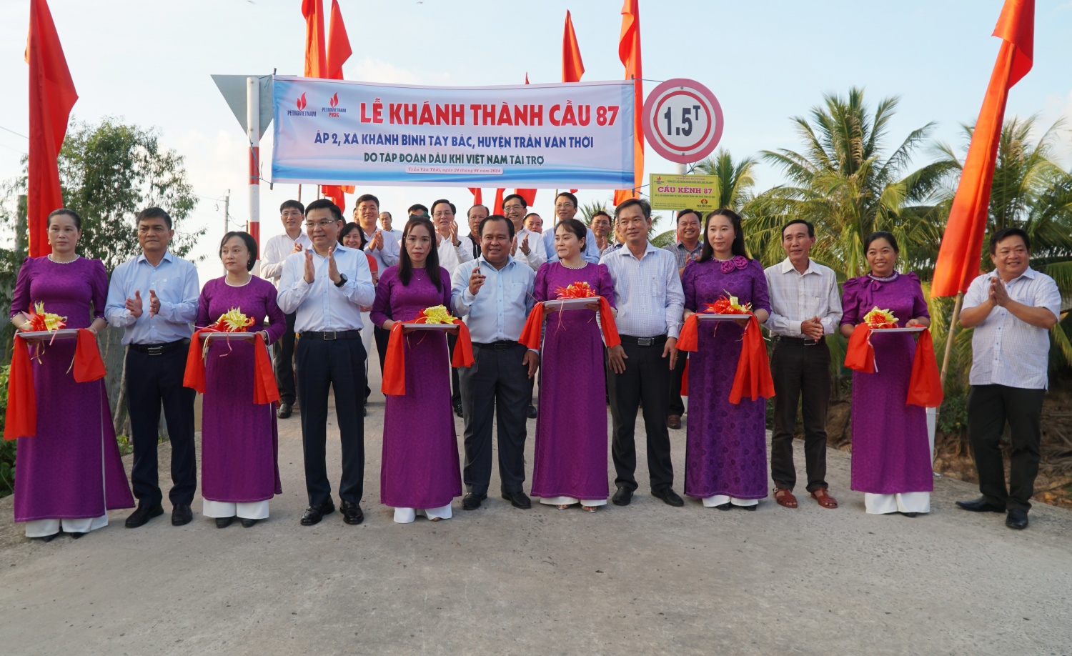 Petrovietnam phát động trồng cây phục hồi rừng trên đất ngập nước