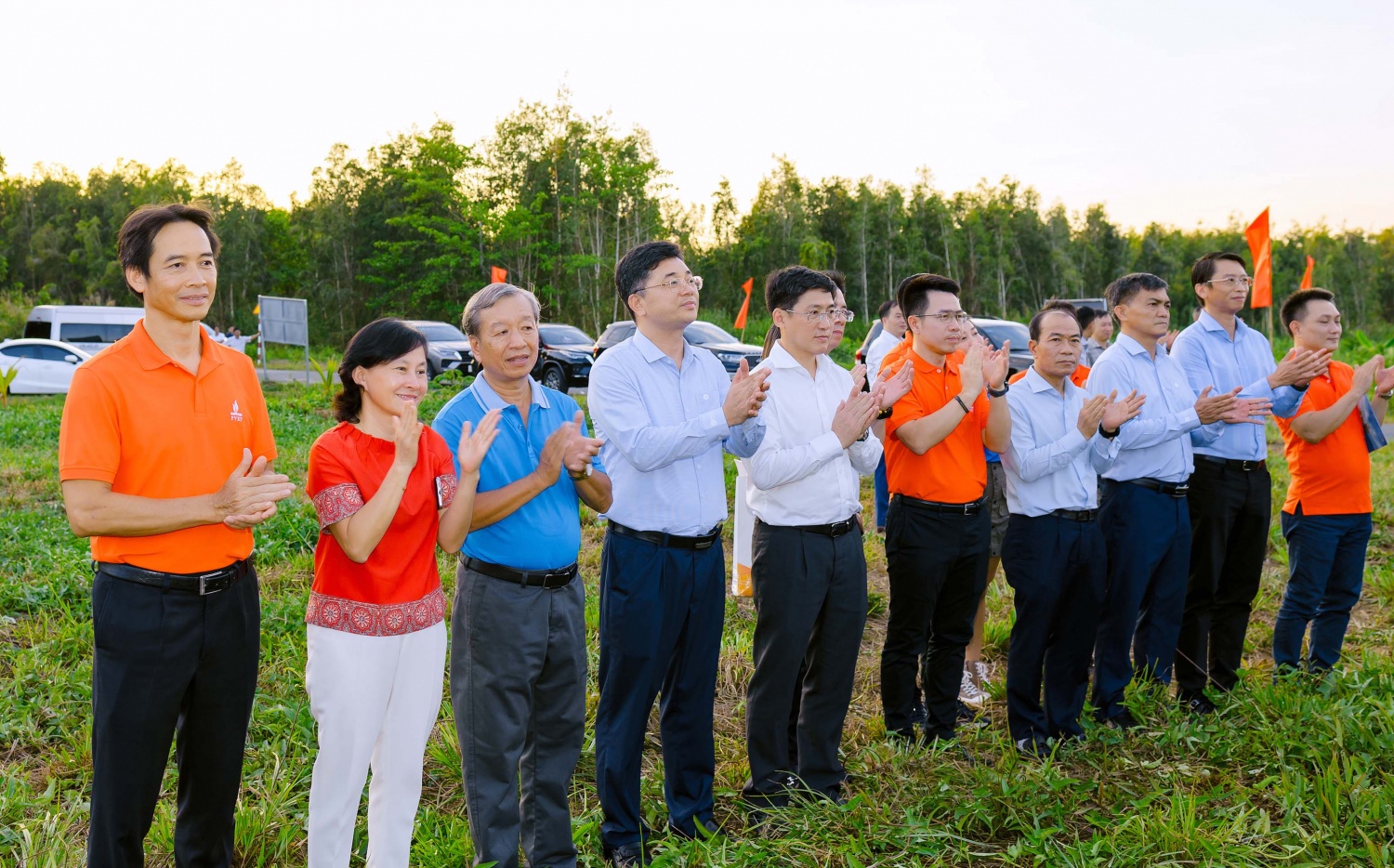 [Chùm ảnh] Petrovietnam phát động “Phục hồi rừng trên đất ngập nước