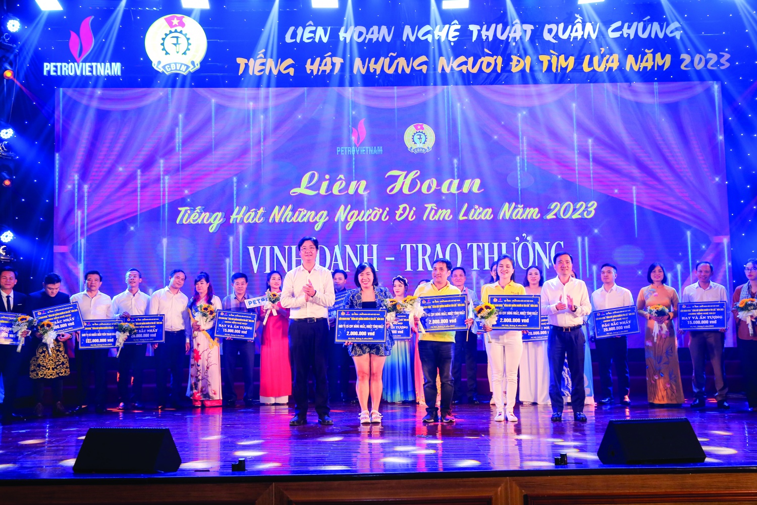Nghị quyết Đại hội VII Công đoàn Dầu khí Việt Nam được cụ thể hóa trong thực tiễn hoạt động Nghị quyết Đại hội VII Công đoàn Dầu khí Việt Nam được cụ thể hóa trong thực tiễn hoạt động