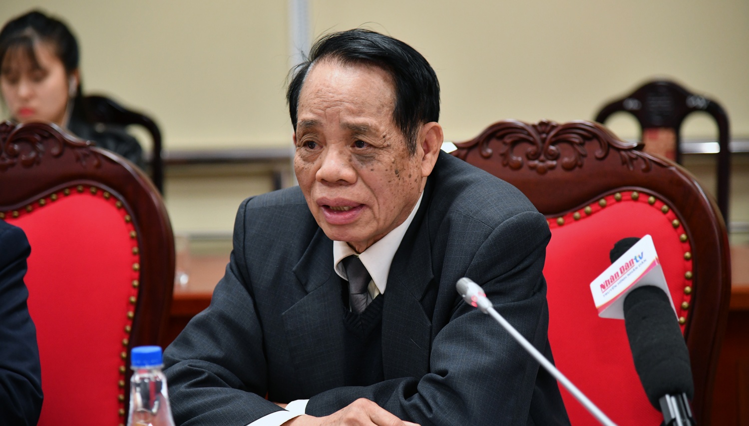 Chuyên gia năng lượng đề xuất giải pháp khắc phục tình trạng thiếu điện