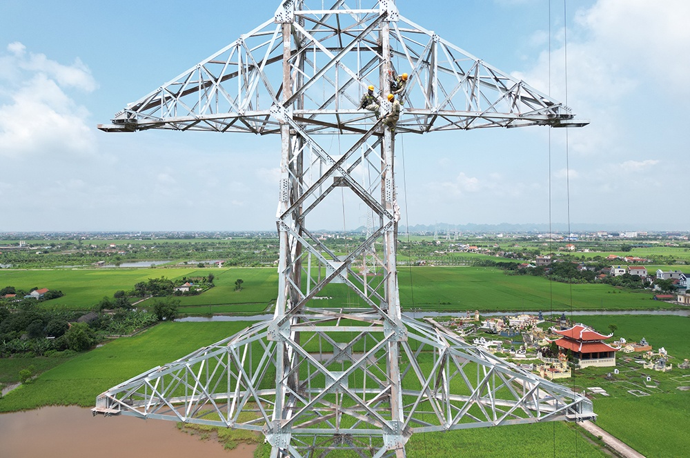 Phát động chiến dịch thi đua nước rút “45 ngày đêm hoàn thành các Dự án đường dây 500 kV mạch 3 từ Quảng Trạch đến Phố Nối Thi đua nước rút “45 ngày đêm hoàn thành các Dự án đường dây 500 kV mạch 3 từ Quảng Trạch đến Phố Nối