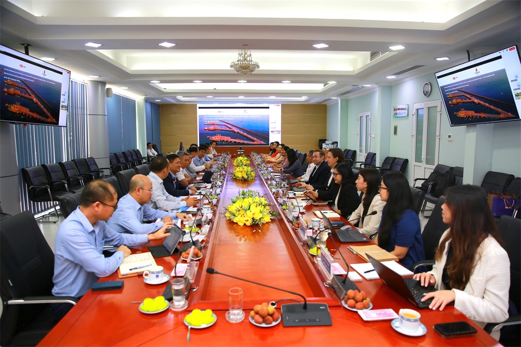 BSR và HSBC phối hợp triển khai thu xếp vốn vay ECA cho Dự án Nâng cấp mở rộng NMLD Dung Quất