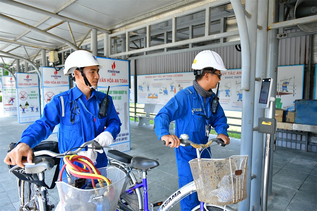 BSR áp dụng công nghệ nhận diện khuôn mặt trong kiểm soát cổng ra vào BSR áp dụng công nghệ nhận diện khuôn mặt trong kiểm soát cổng ra vào