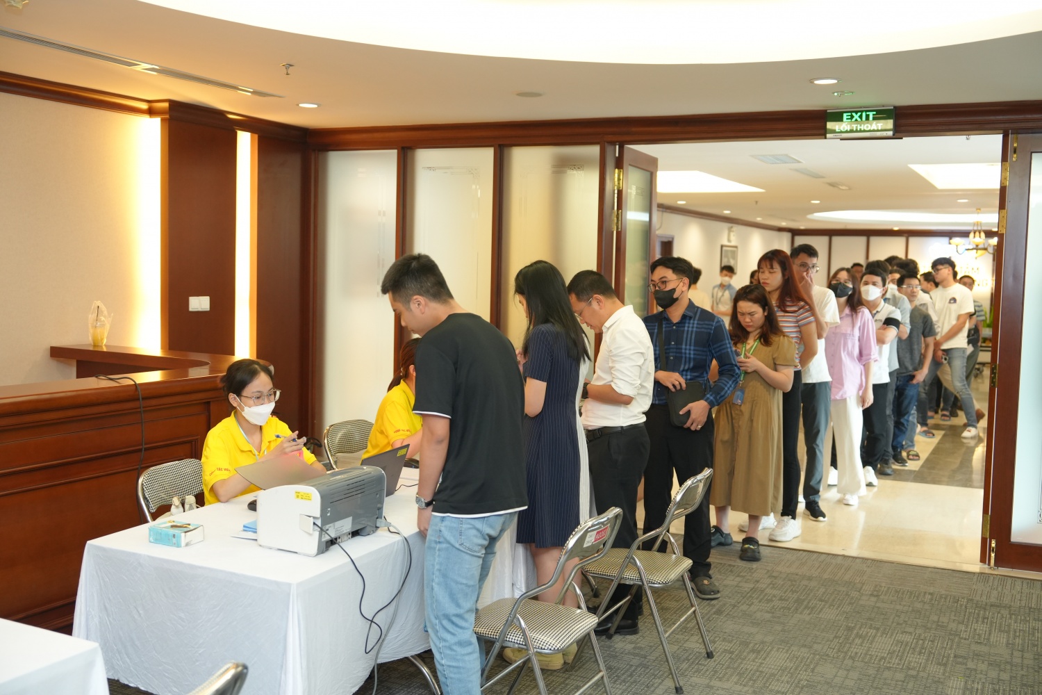 PVI tổ chức chương trình Hiến máu tình nguyện “Một giọt máu - Triệu tấm lòng” năm 2024