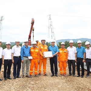 Công đoàn Điện lực Việt Nam động viên các đơn vị tham gia thi công Dự án đường dây 500kV mạch 3