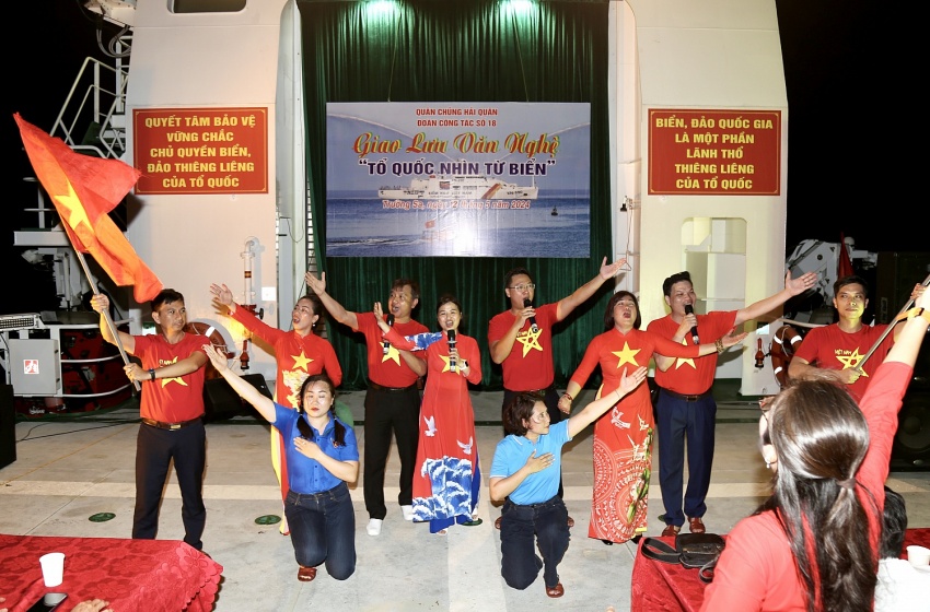 Tình yêu của Người Dầu khí với Biển đảo quê hương Tình yêu của người Dầu khí với biển đảo quê hương