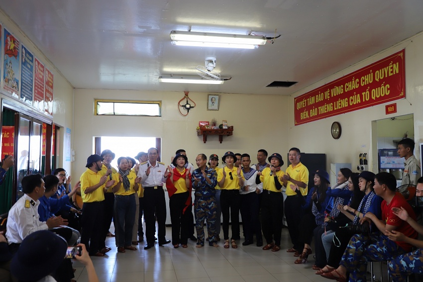 Tình yêu của Người Dầu khí với Biển đảo quê hương Tình yêu của người Dầu khí với biển đảo quê hương