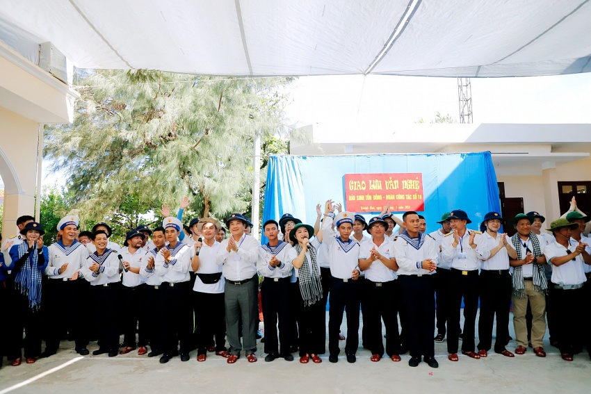 Tình yêu của Người Dầu khí với Biển đảo quê hương Tình yêu của người Dầu khí với biển đảo quê hương