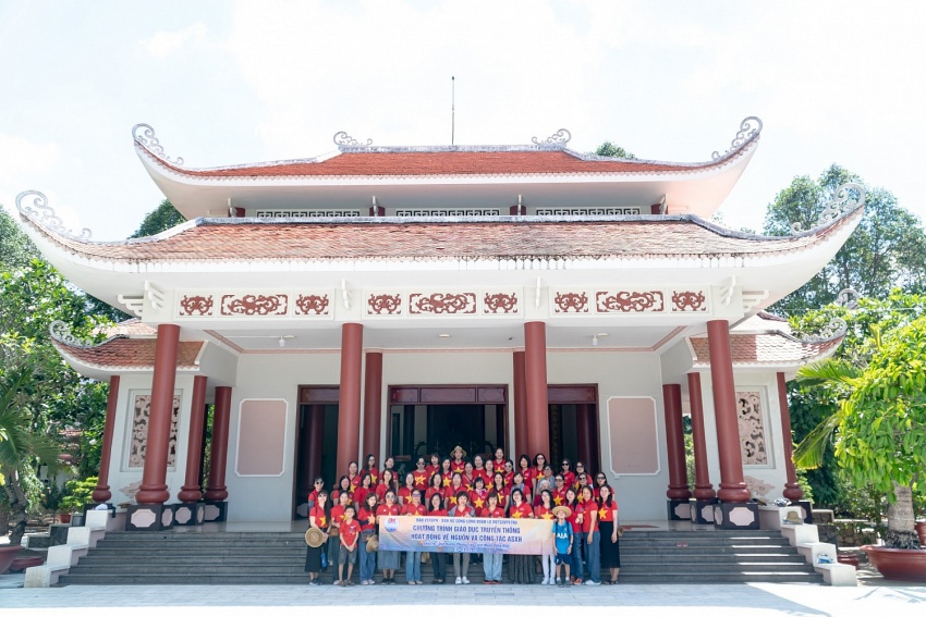 Ban Nữ công - Công đoàn Vietsovpetro: Hành trình về nguồn, tri ân và sẻ chia
