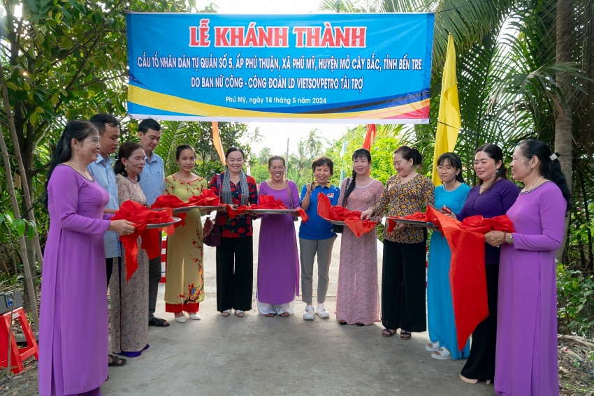 Ban Nữ công - Công đoàn Vietsovpetro: Hành trình về nguồn, tri ân và sẻ chia