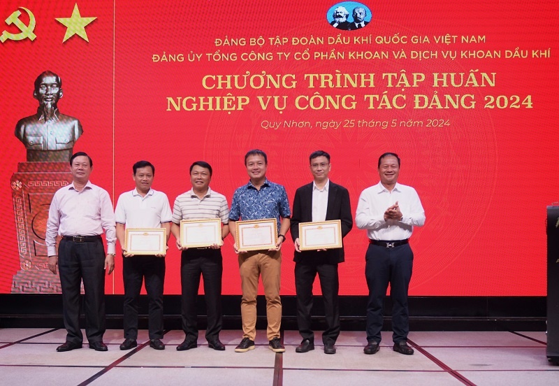 PV Drilling tập huấn công tác Đảng kết hợp về nguồn năm 2024