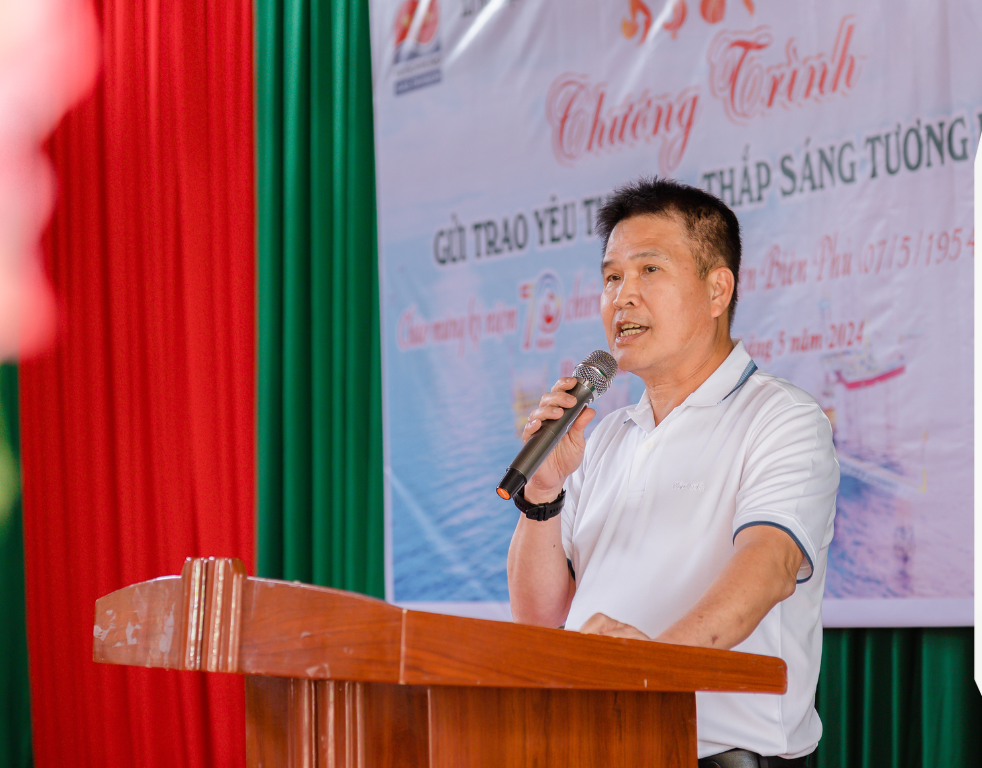 Đoàn Thanh niên XN Khí: Gửi trao yêu thương – thắp sáng tương lai Đoàn Thanh niên Xí nghiệp Khí (Vietsovpetro): Gửi trao yêu thương - Thắp sáng tương lai