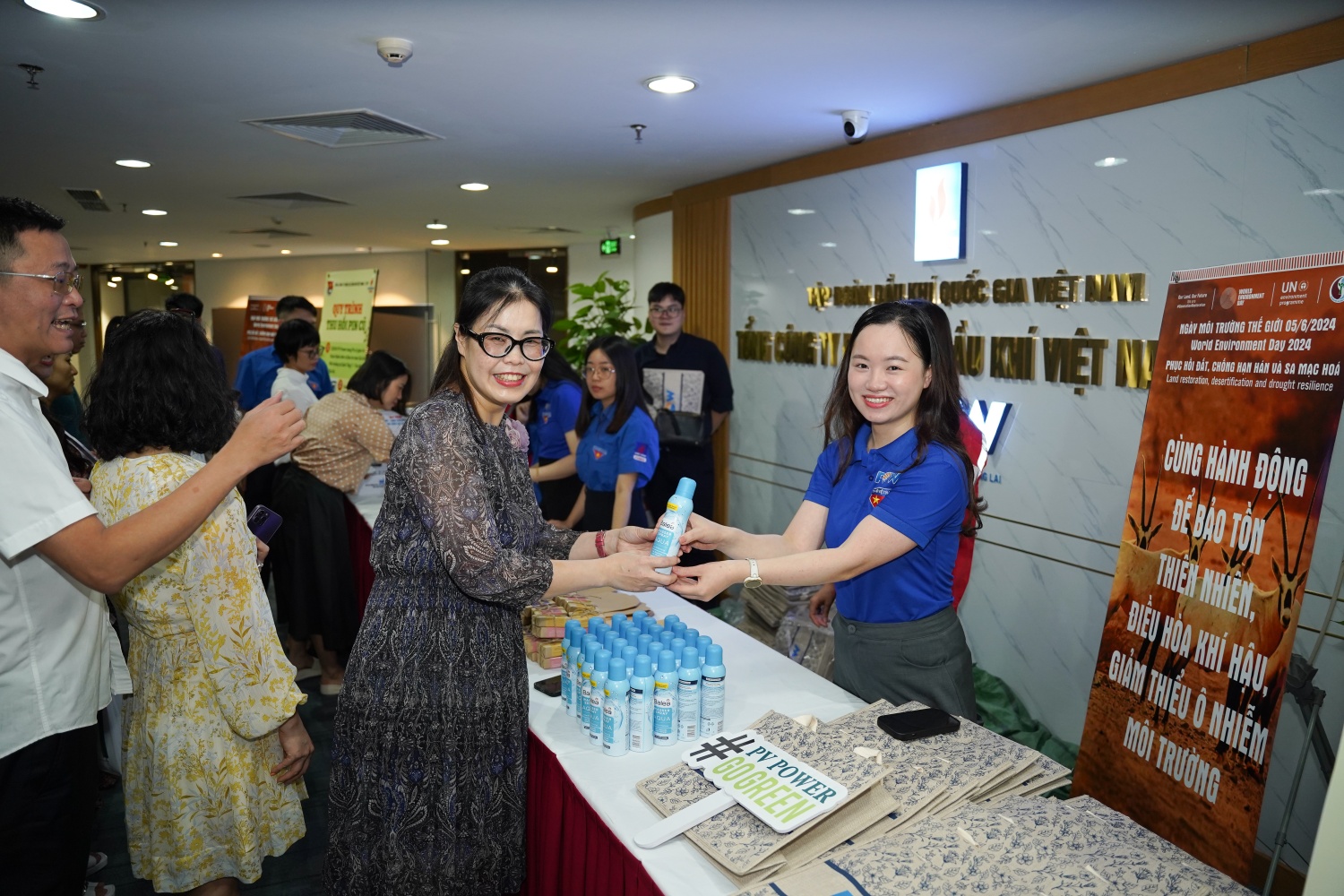 Tuổi trẻ PV Power tích cực hưởng ứng “Thu hồi pin cũ - Giảm thiểu ô nhiễm - Đẩy lùi suy thoái đất”