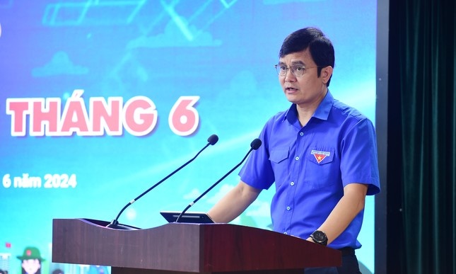 Hơn 300 đội hình thanh niên tình nguyện hỗ trợ dự án đường dây 500kV mạch 3 Hơn 300 đội hình thanh niên tình nguyện hỗ trợ dự án đường dây 500kV mạch 3