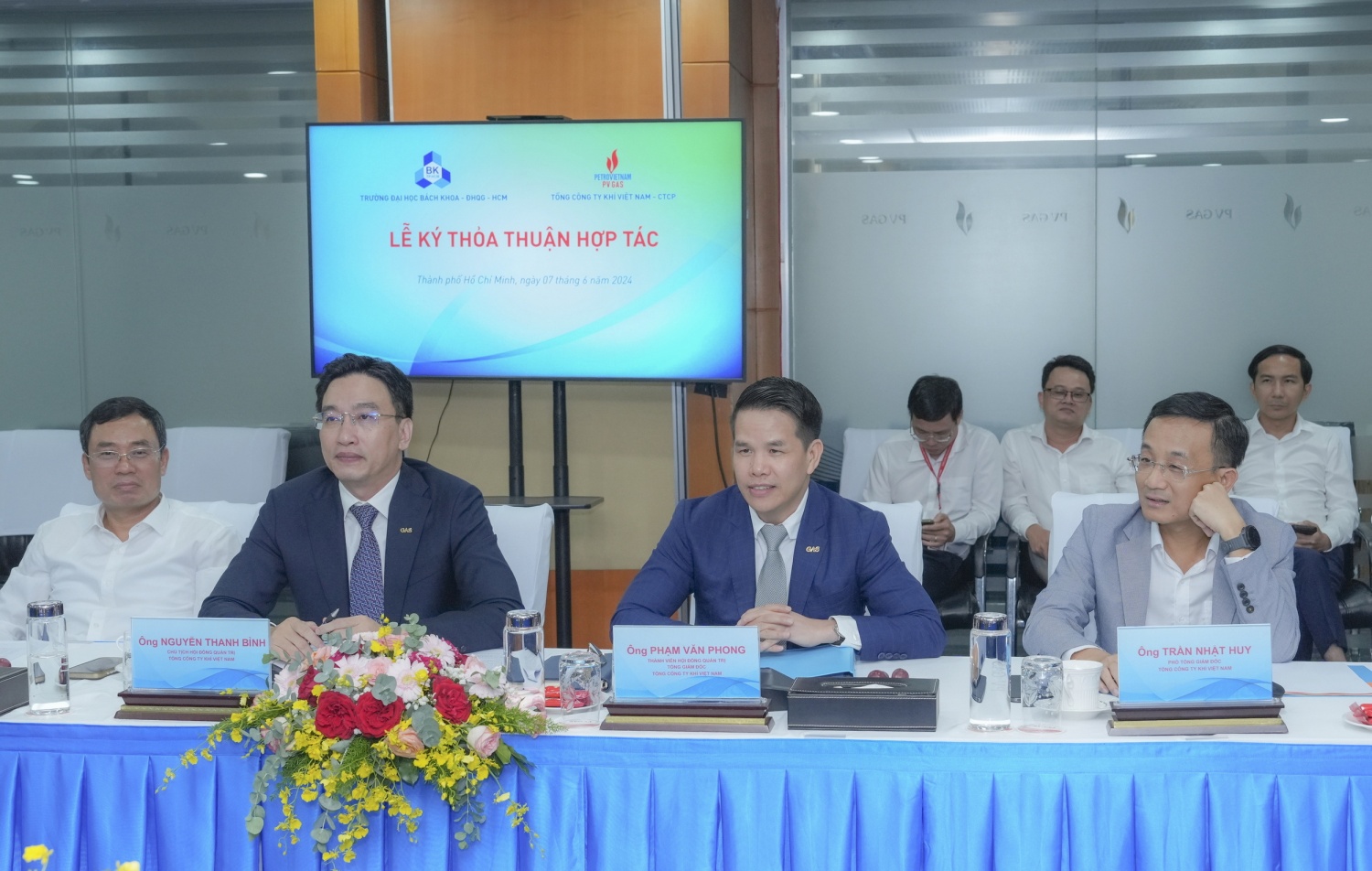 Lãnh đạo PV GAS chào mừng đoàn đại biểu Trường Đại học Bách khoa