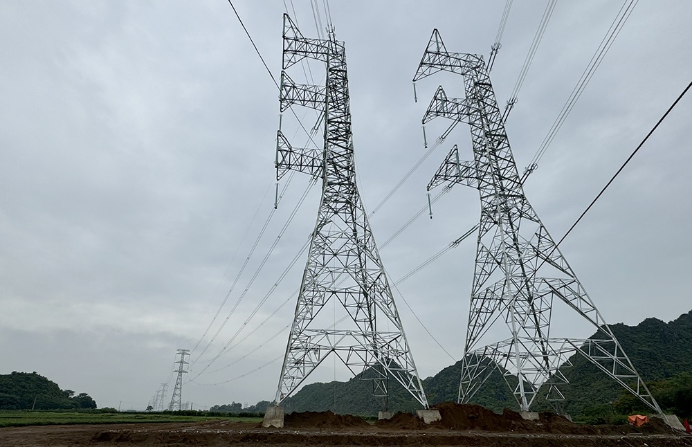 Dự án đường dây 500kV mạch 3: Hoàn thành gói thầu kéo dây đầu tiên