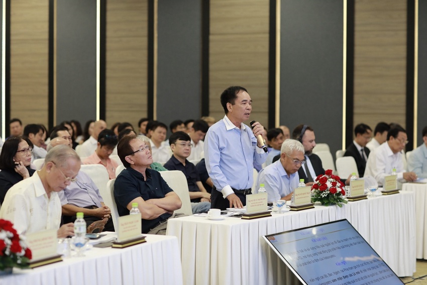 Hội nghị Khoa học – Công nghệ nhân sự kiện Vietsovpetro khai thác tấn dầu thứ 250 triệu Khoa học - Công nghệ đóng góp to lớn vào kỳ tích khai thác 250 triệu tấn dầu của Vietsovpetro