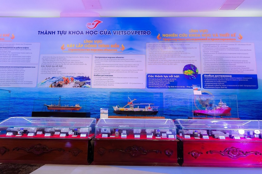 Vietsovpetro tổ chức triển lãm “Thành tựu khoa học công nghệ”