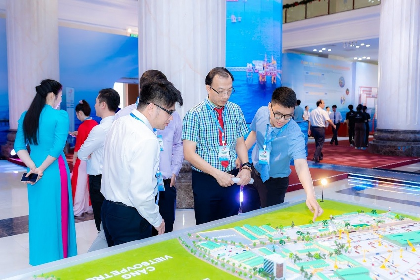 Vietsovpetro tổ chức triển lãm “Thành tựu khoa học công nghệ”
